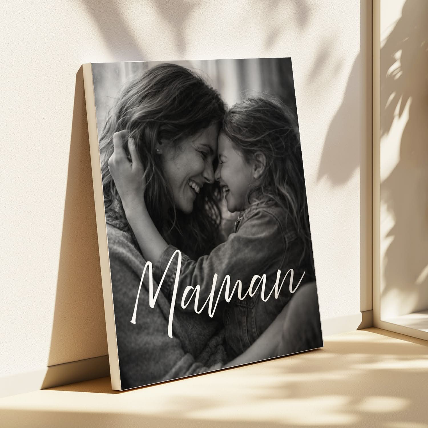 Toile Maman Personnalisée Noir &amp; Blanc – Cadeau Fête des Mères Élégant